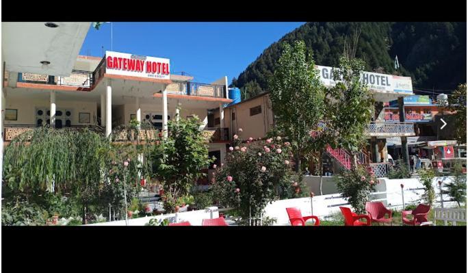 Gateway Hotel Naran Esterno foto