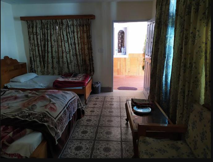 Gateway Hotel Naran Esterno foto